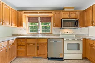 252 Blackberry Hill Rd, Berwick, ME 03901 - Photo 12
