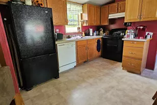 16 Leo St, Sanford, ME 04073 - Photo 32