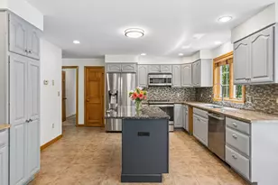 8 Whitney Way, Topsham, ME 04086 - Photo 12