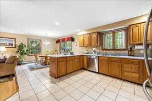 225 Holmes Rd, Scarborough, ME 04074 - Photo 4
