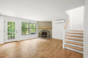 31 Concord Pl, Cape Elizabeth, ME 04107 - Photo 14