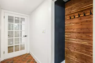 31 Concord Pl, Cape Elizabeth, ME 04107 - Photo 6