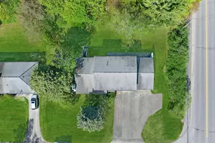 46 Hardy St, Presque Isle, ME 04769 - Photo 2