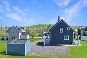 61 Washburn St, Caribou, ME 04736 - Photo 4