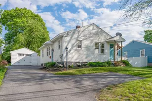 826 Highland Ave, South Portland, ME 04106 - Photo 1