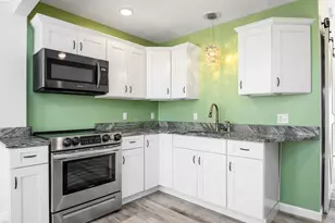 32 Fern Ave, Old Orchard Beach, ME 04064 - Photo 16