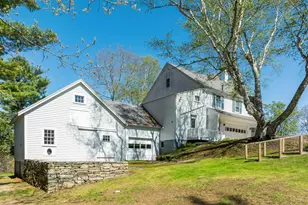 36 Pleasant St, Damariscotta, ME 04553 - Photo 8