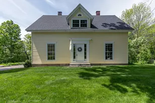 62 South St, Freeport, ME 04032 - Photo 2
