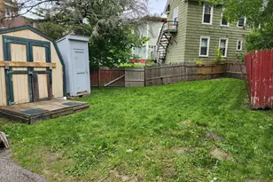 89 Oak St, Lewiston, ME 04240 - Photo 4