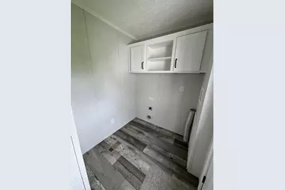 8 Kelley Street, Fairfield, ME 04937 - Photo 34