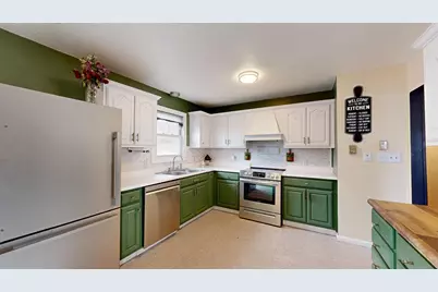 36 Sewall Street, Livermore Falls, ME 04254 - Photo 6
