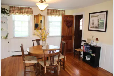 381 Highland Avenue, Gardiner, ME 04345 - Photo 10