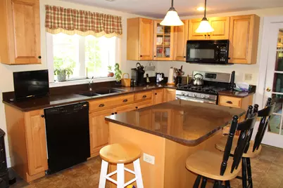 381 Highland Avenue, Gardiner, ME 04345 - Photo 4