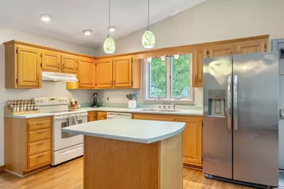 11 Frost Brook Lane, Freeport, ME 04032 - Photo 8