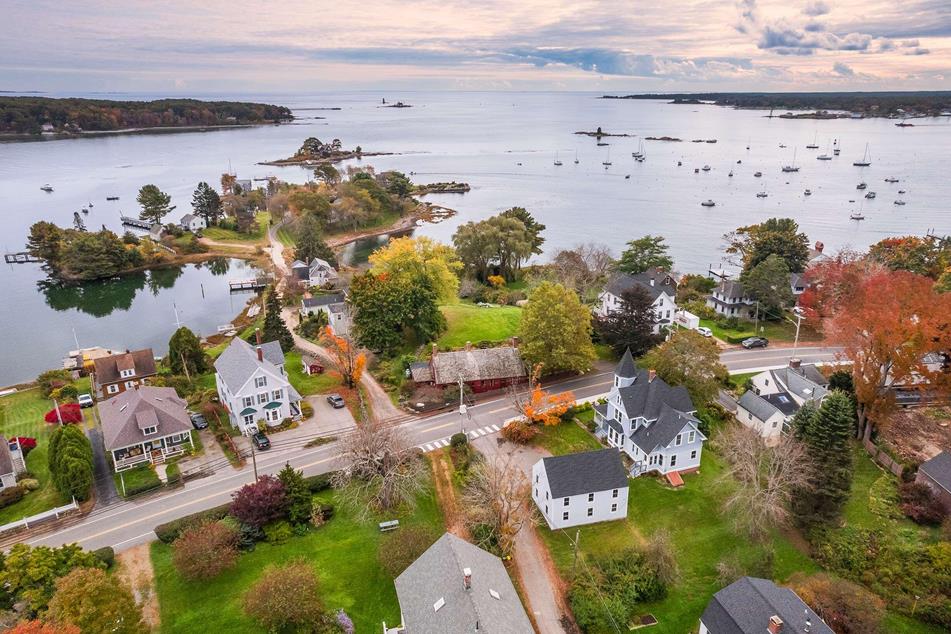 119 Pepperrell Rd, Kittery, ME 03905 MLS 1575550 Coldwell Banker