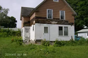 40 Park St, East Millinocket, ME 04430 - Photo 1