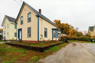 25 James St, Rockland, ME 04841 - Photo 1