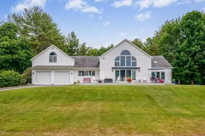 10 Beach Road, Raymond, ME 04071 - Photo 1