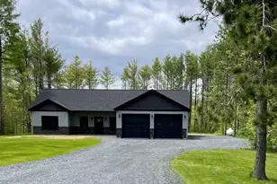 8 Peck Dr, Newport, ME 04953 - Photo 1