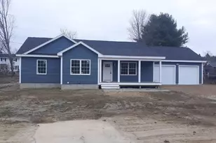 739 King St, Oxford, ME 04270 - Photo 1