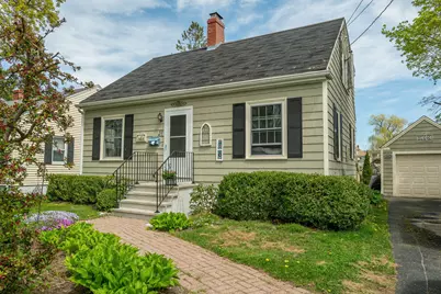 39 Edwards Street, Portland, ME 04102 - Photo 1