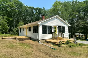 360 Vinal St, Rockport, ME 04856 - Photo 1