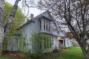 19 Bennett Ave, Skowhegan, ME 04976 - Photo 1