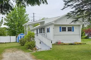 32 Robin Ln, Windham, ME 04062 - Photo 1