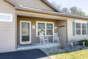 7 Berry Ln, Biddeford, ME 04005 - Photo 1