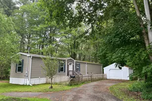 35 Sterling Rd, Kittery, ME 03904 - Photo 1