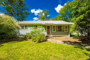 184 Mountain St, Camden, ME 04843 - Photo 1