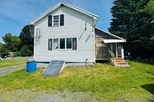 34 Roberts St, Caribou, ME 04736 - Photo 1