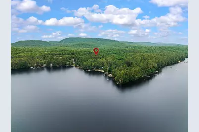 7 Woodbury Avenue, Raymond, ME 04071 - Photo 1