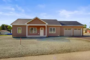 22 Melody Ln, Lewiston, ME 04240 - Photo 1