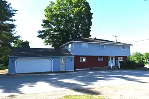 5 Park Ave, Newport, ME 04953 - Photo 1