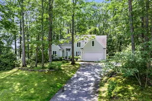 27 Debra Ln, Kittery, ME 03904 - Photo 1