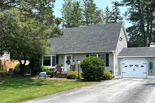 17 Fieldstone Dr, Bangor, ME 04401 - Photo 1