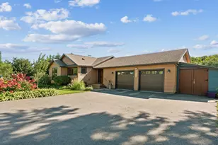 723 Pond Rd, Sidney, ME 04330 - Photo 1