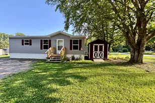 962 Main St, Monmouth, ME 04259 - Photo 1