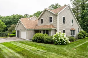 24 Meadow Ln, Freeport, ME 04032 - Photo 1