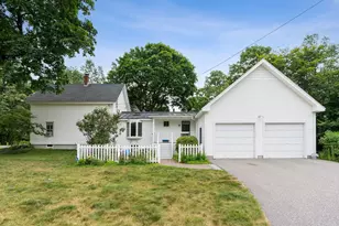 154 W Main St, Yarmouth, ME 04096 - Photo 1