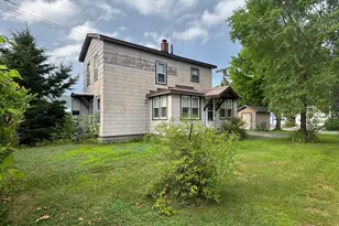 51 York St, Millinocket, ME 04462 - Photo 1