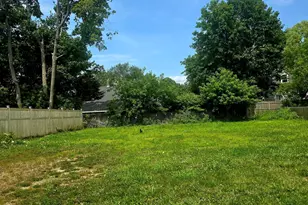 22 Crescent St, Rockland, ME 04841 - Photo 1