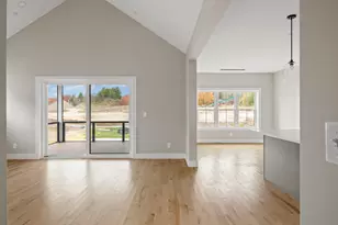 127 Owls Nest Rd, Portland, ME 04102 - Photo 1