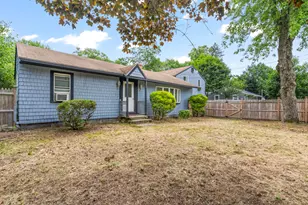 189 Gray Rd, Falmouth, ME 04105 - Photo 1