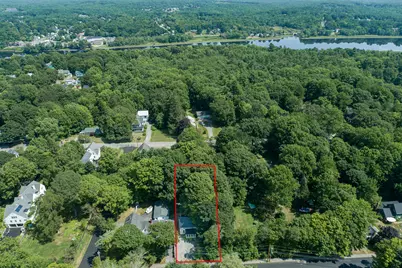 76 Lincoln Avenue, Gardiner, ME 04345 - Photo 1
