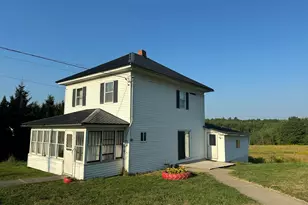 18 School St, Monticello, ME 04760 - Photo 1