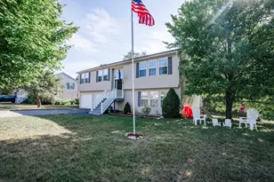 67 Briarwood Dr, Bangor, ME 04401 - Photo 1
