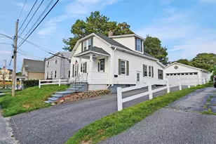 21 Moody St, Lewiston, ME 04240 - Photo 1