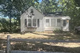 200 Park St, Livermore Falls, ME 04254 - Photo 1